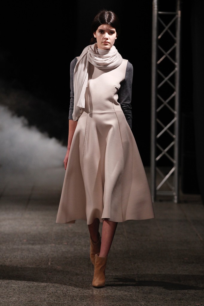 1 FW15_HolyGhost_MBFW 2015 Rosa Herbst Winter