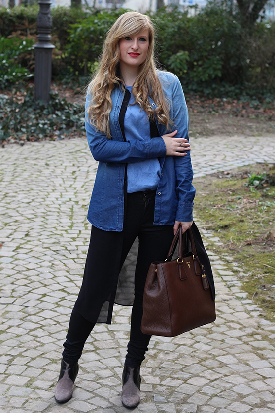 4 Dobule Denim Bluse Shirt Fashion Blog Köln Jeans mit Jeans kombinieren Outfit