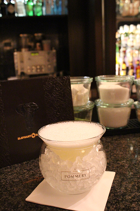 Elephant Bar Cocktail White Lady Hotel Pullman Aachen Quellenhof Reiseblog Travelblog