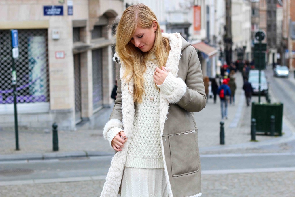 Zara Ledermantel Nude Wollkleid Fashion Look Modeblog 2