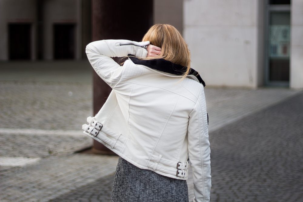 Weiße Lederjacke Superdry Modeblog Deutschland Bloggerin Outfit Frühling 2