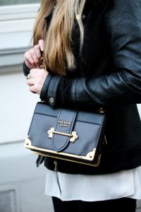 Mdeblog Bonn Streetstyle Designertasche Prada Cahier Bag
