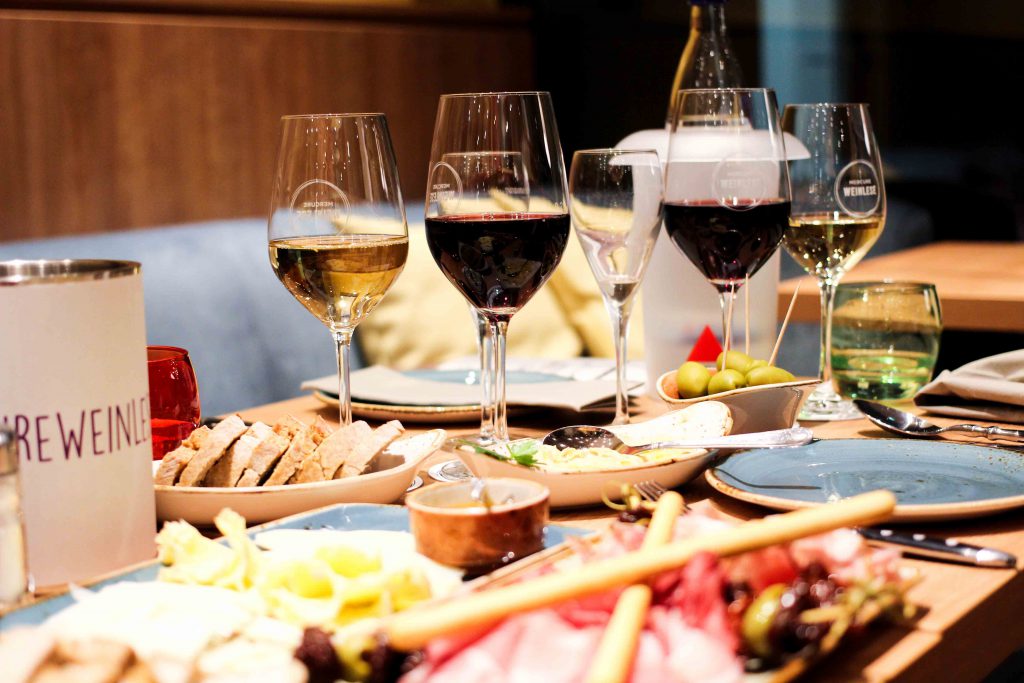 Mercure Weinlese Reiseblog Weinprobe Mercure Mannheim Antipasti Rotwein