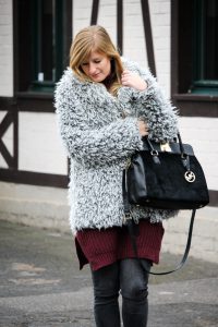 Ankle Boots in Patchwork-Optik Teddy Jacke kombinieren Winteroutfit OOTD Modeblog