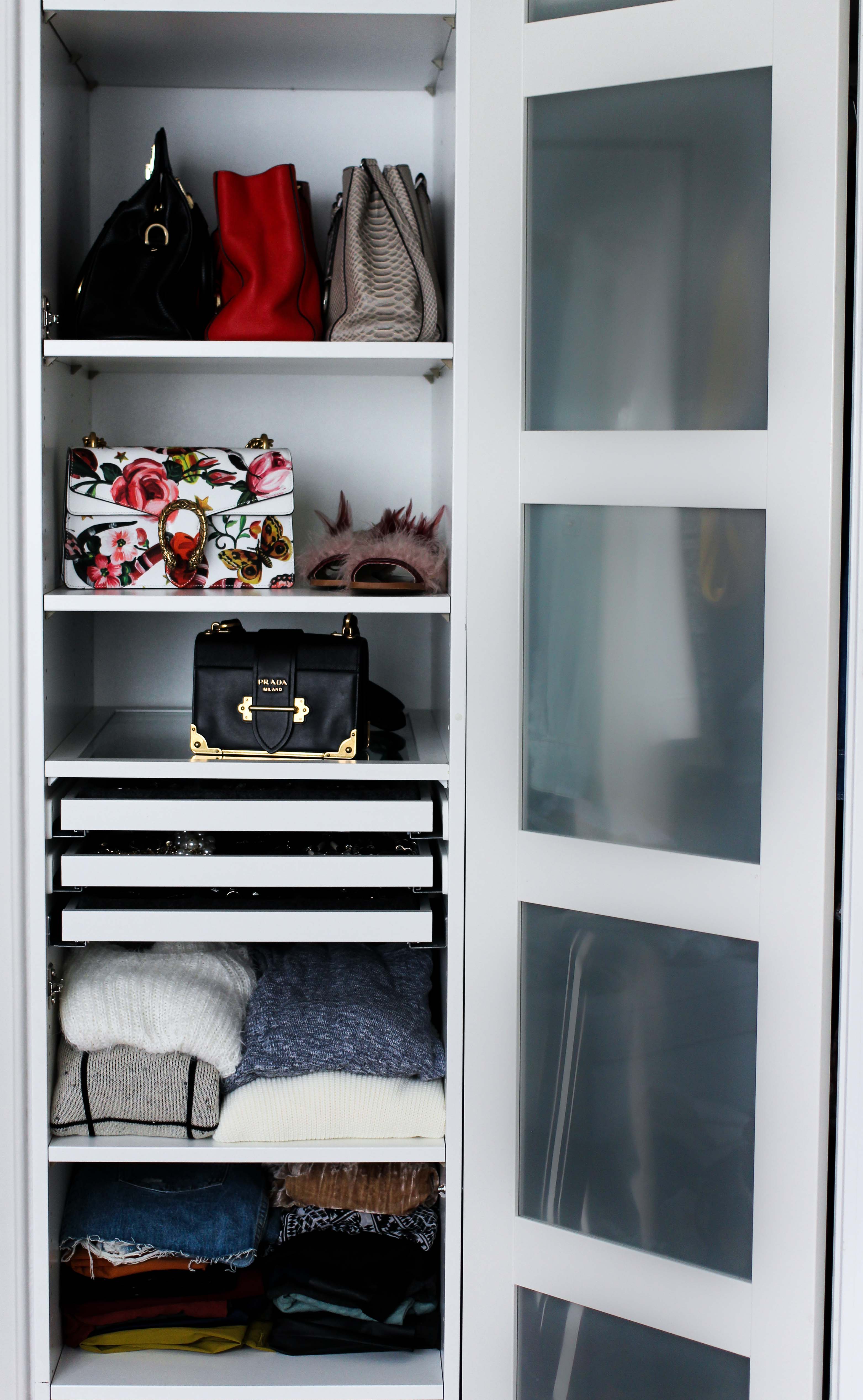 Mein Ankleidezimmer PAX Schrank Ikea #zeigdeinenPAX Ankleideschrank Komode Blogger