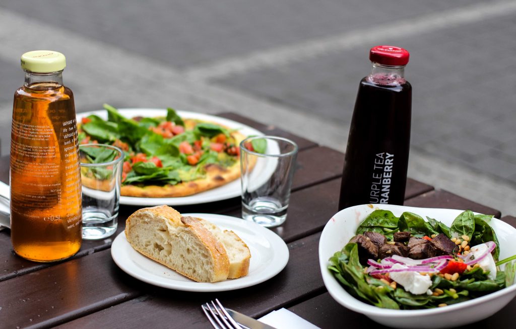 Vapiano Bonn Blogger Gesund frisch Essen gehen italienisch Bonn Salat Erdbeeren Spinat Rinderfilet 2