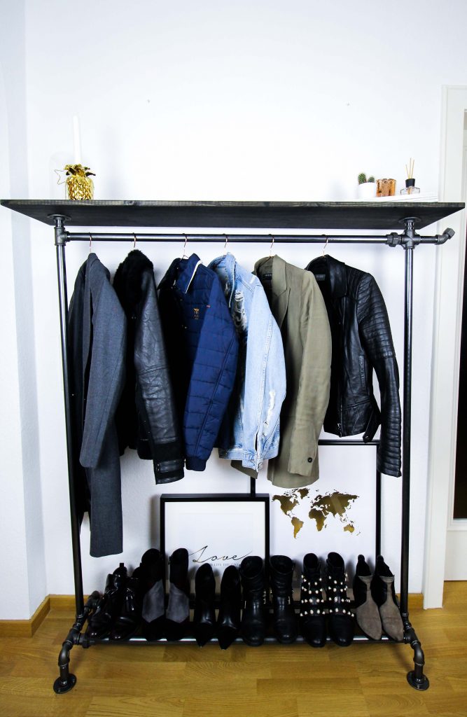 Blogger Adventskalender Gewinnspiel Rackbuddy Regal industrial Kleiderstange Rohre RackBuddy Billy Regal Interior Ankleidezimmer Kleiderstange 1