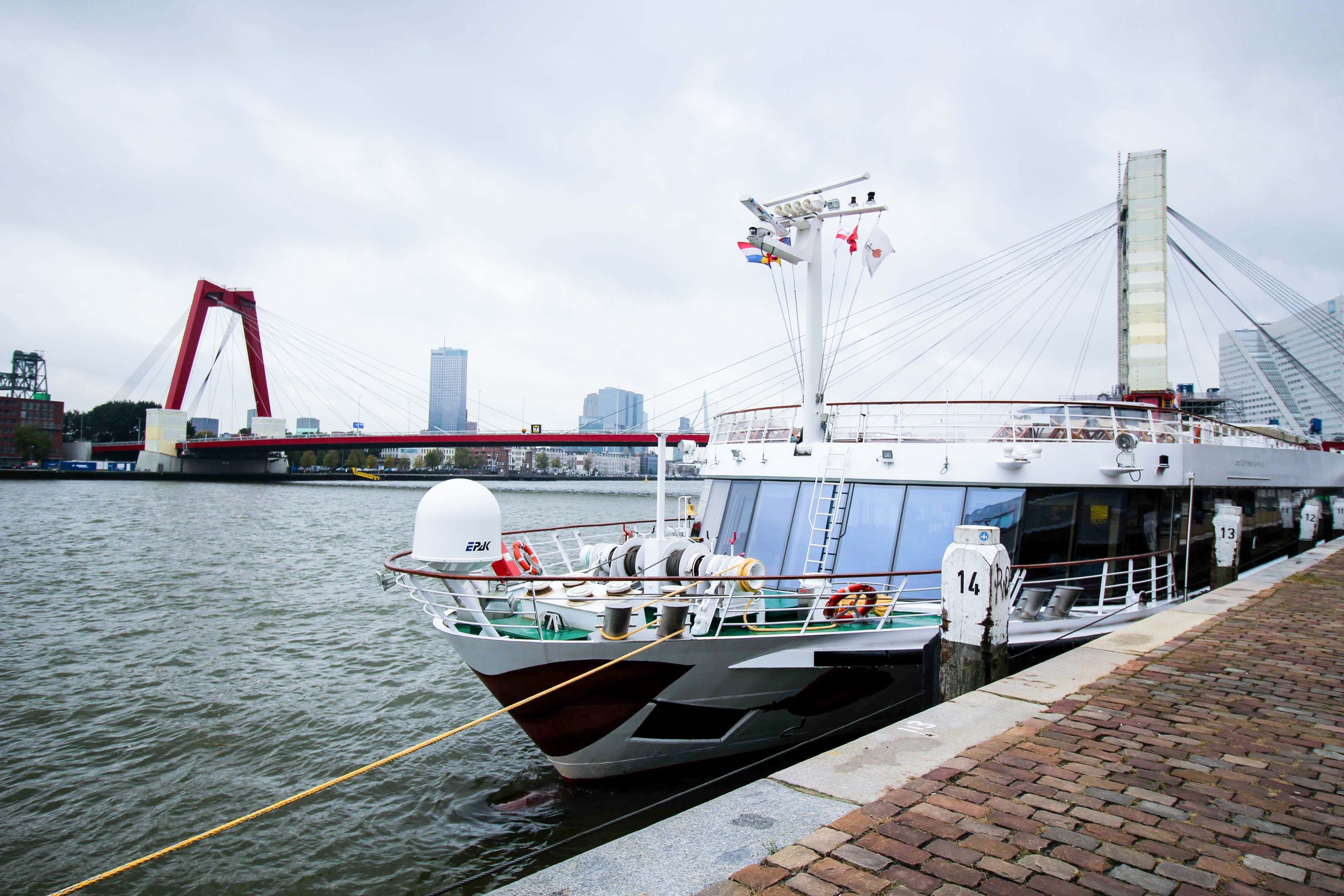 Rotterdam Flusskreuzfahrt A-ROSA SILVA Kreuzfahrtschiff Rhein Erlebnis Kurs Amsterdam Erfahrung Flusskreuzfahrt Reiseblog-2