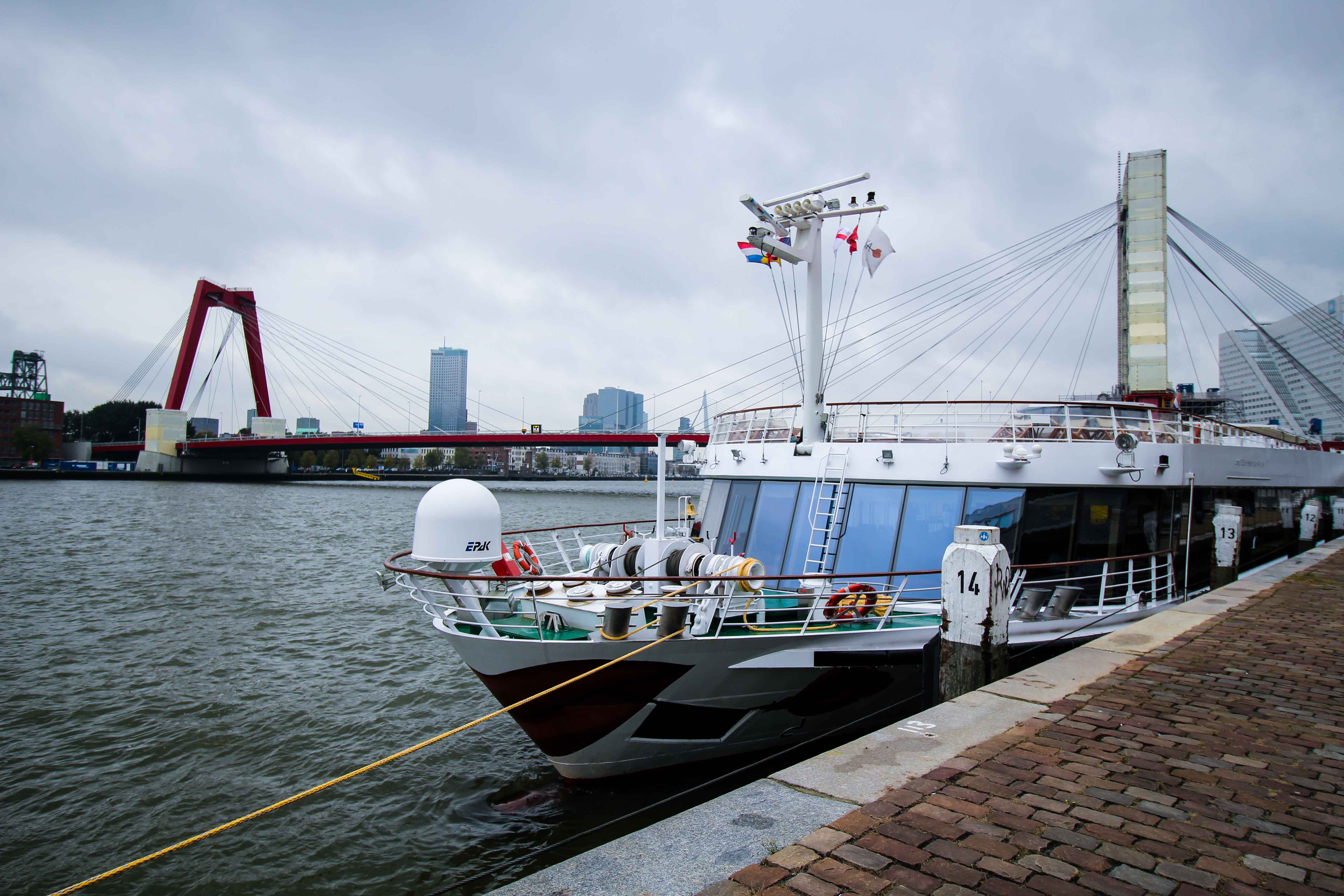 Rotterdam Flusskreuzfahrt A-ROSA SILVA Kreuzfahrtschiff Rhein Erlebnis Kurs Amsterdam Erfahrung Flusskreuzfahrt Reiseblog