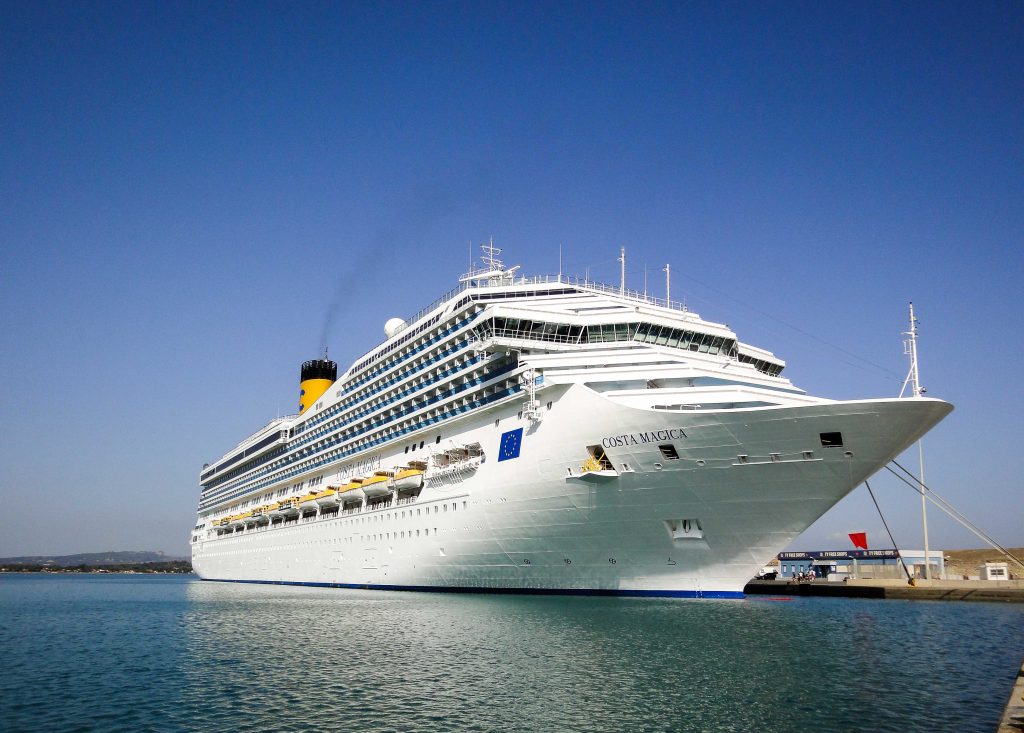 wichtigsten Kreuzfahrten Tipps Anfänger Reisegepäck Tipps gegen Seekrankheit Übelkeit auf See Alle Tipps problemlose Kreuzfahrt Costa Magica Kreuzfahrtschiff