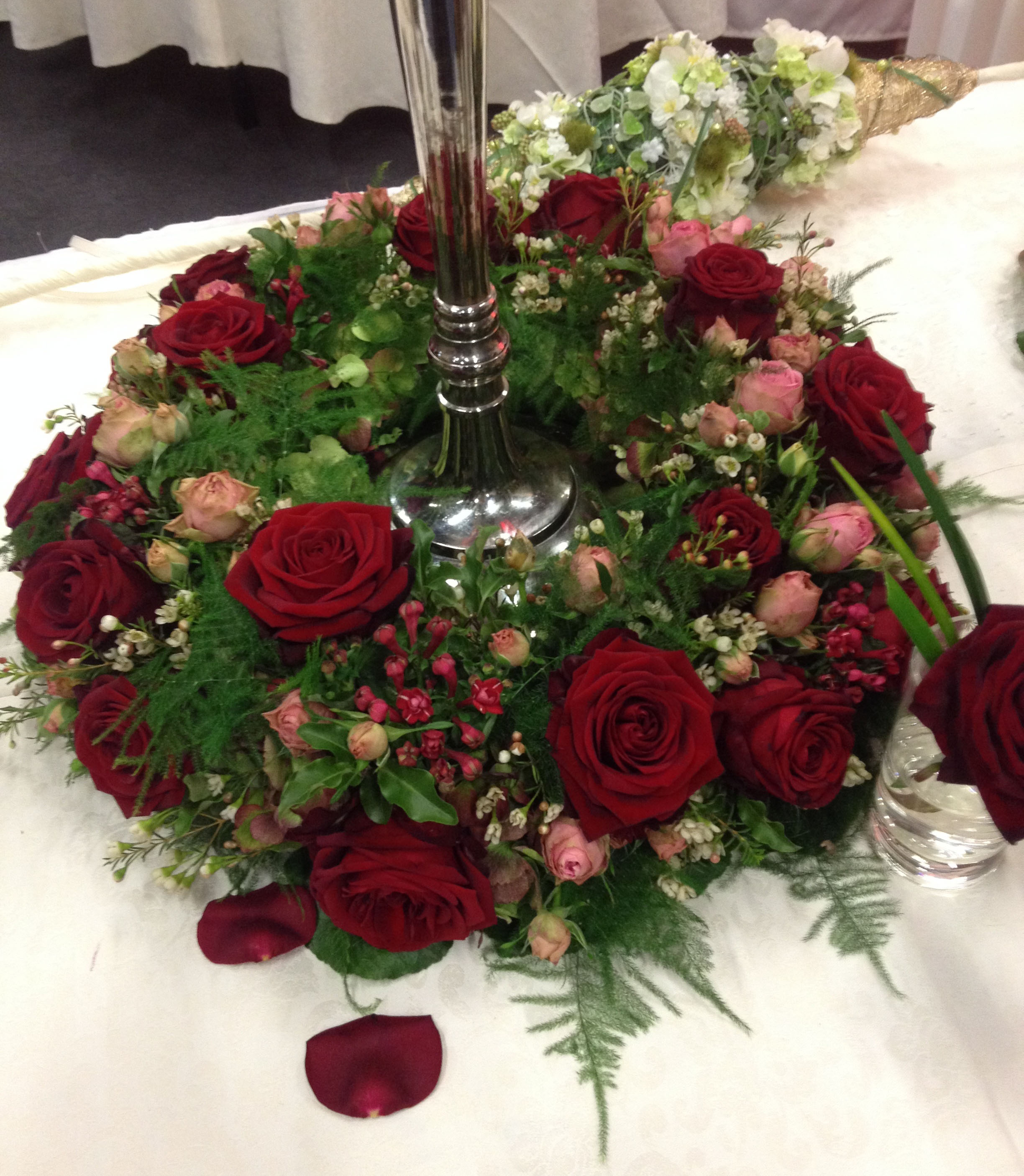 Hochzeitsmesse Impressionen Hochzeit heiraten Brautkleid Blumenstrauß blumenkranz rot rosen