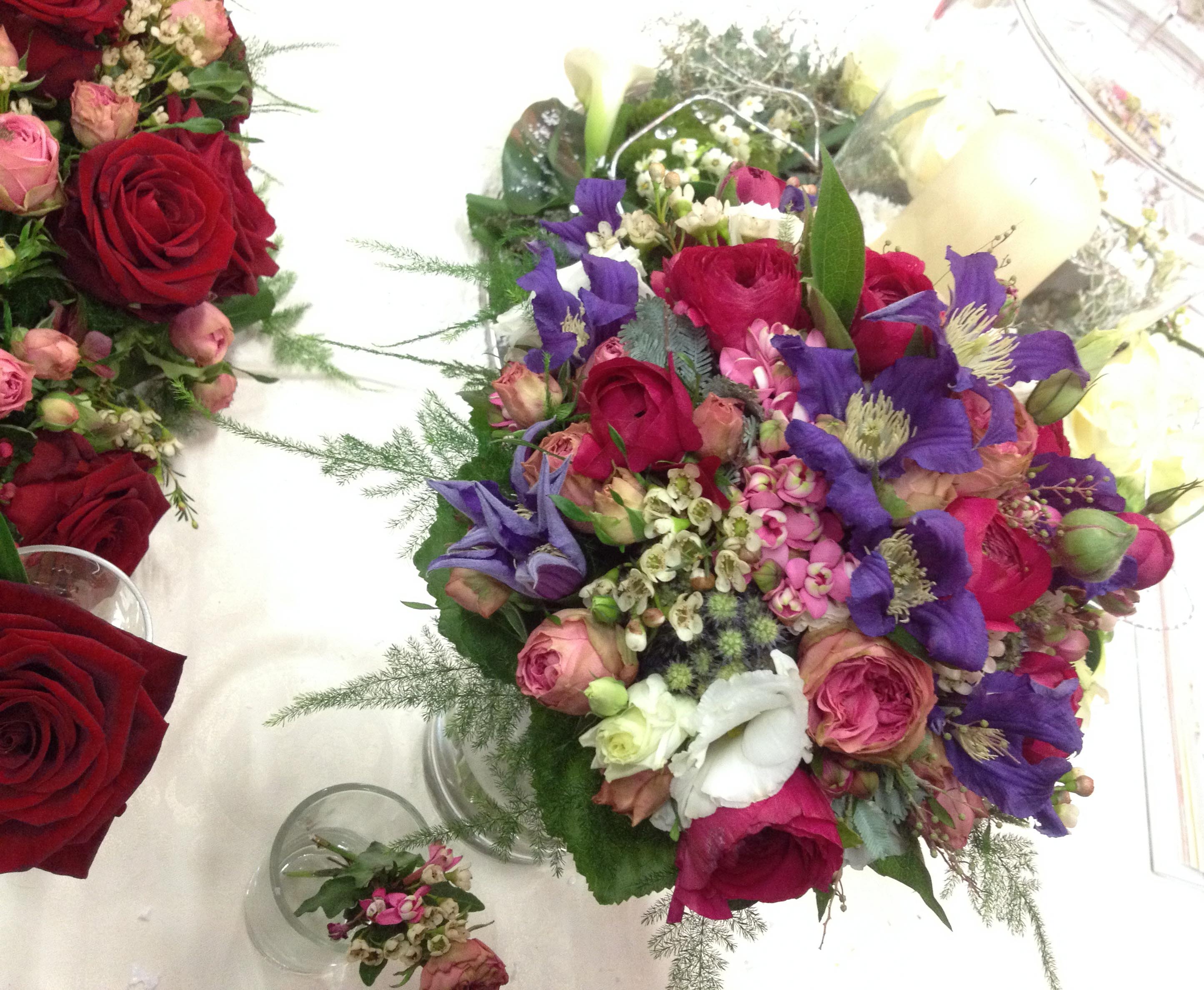Hochzeitsmesse Impressionen Hochzeit heiraten Brautkleid Blumenstrauß lila rosa