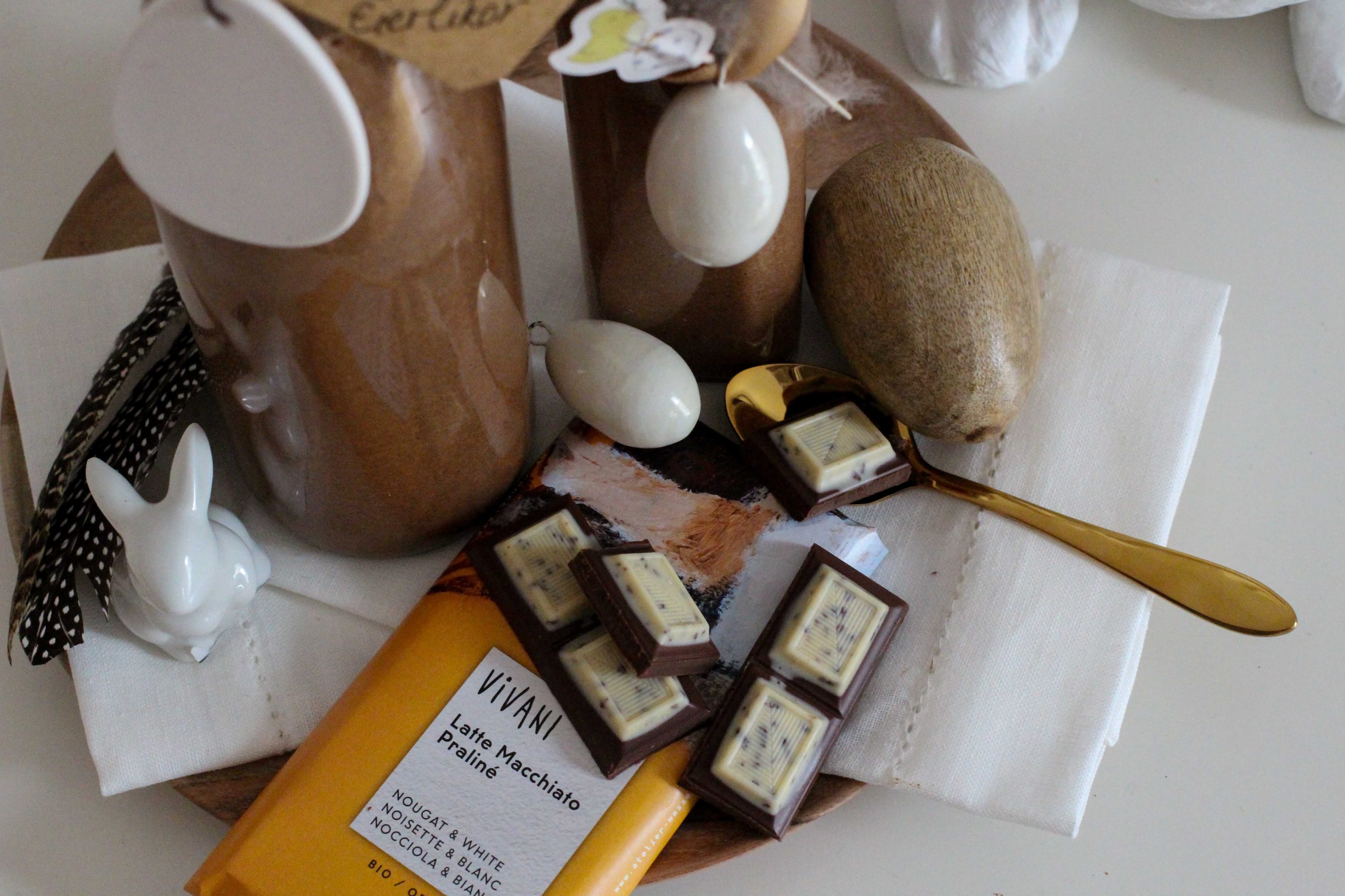 Latte Macchiato Schoko-Eierlikör Rezept einfach selber machen Ostern Vivani Latte Macchiato Praline Schokolade 3