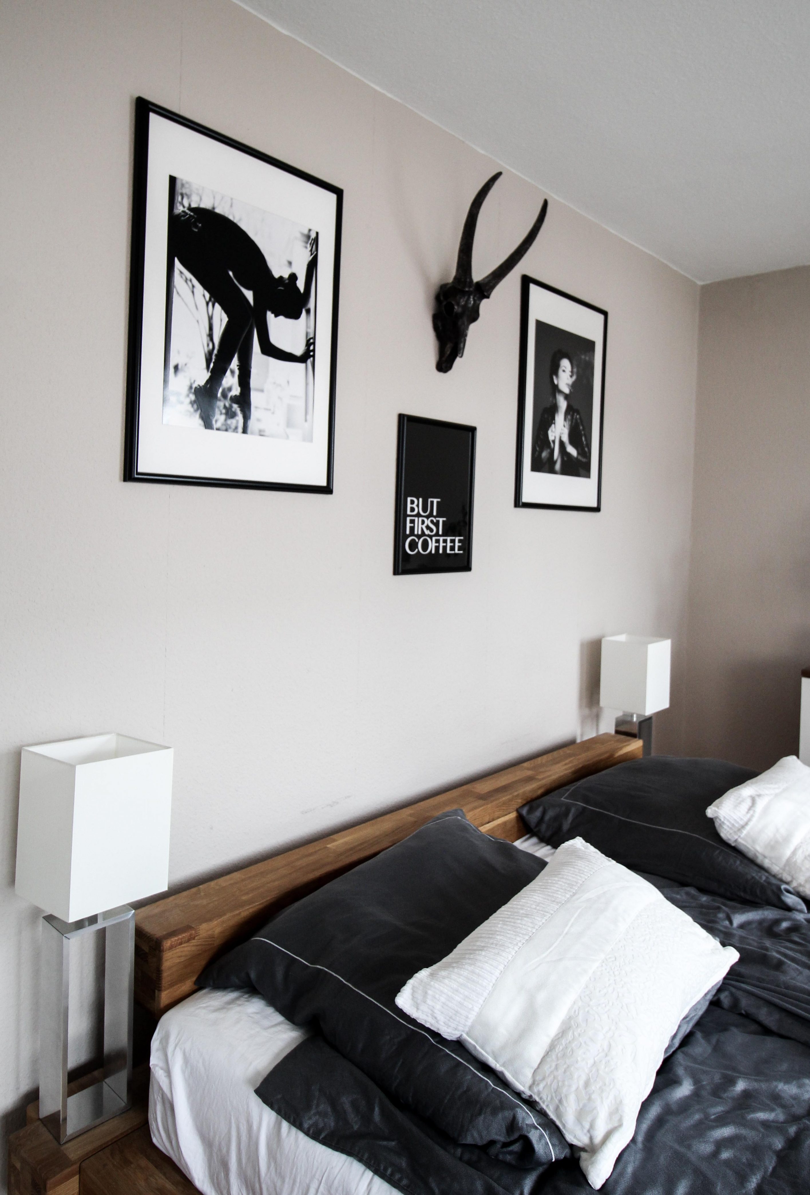 Interior Update Minimalistische Schwarz Weiß Fotografie Poster Posterlounge Einrichtung rauchende Frau Smoking Schlafzimmer Blog Ballerina 2