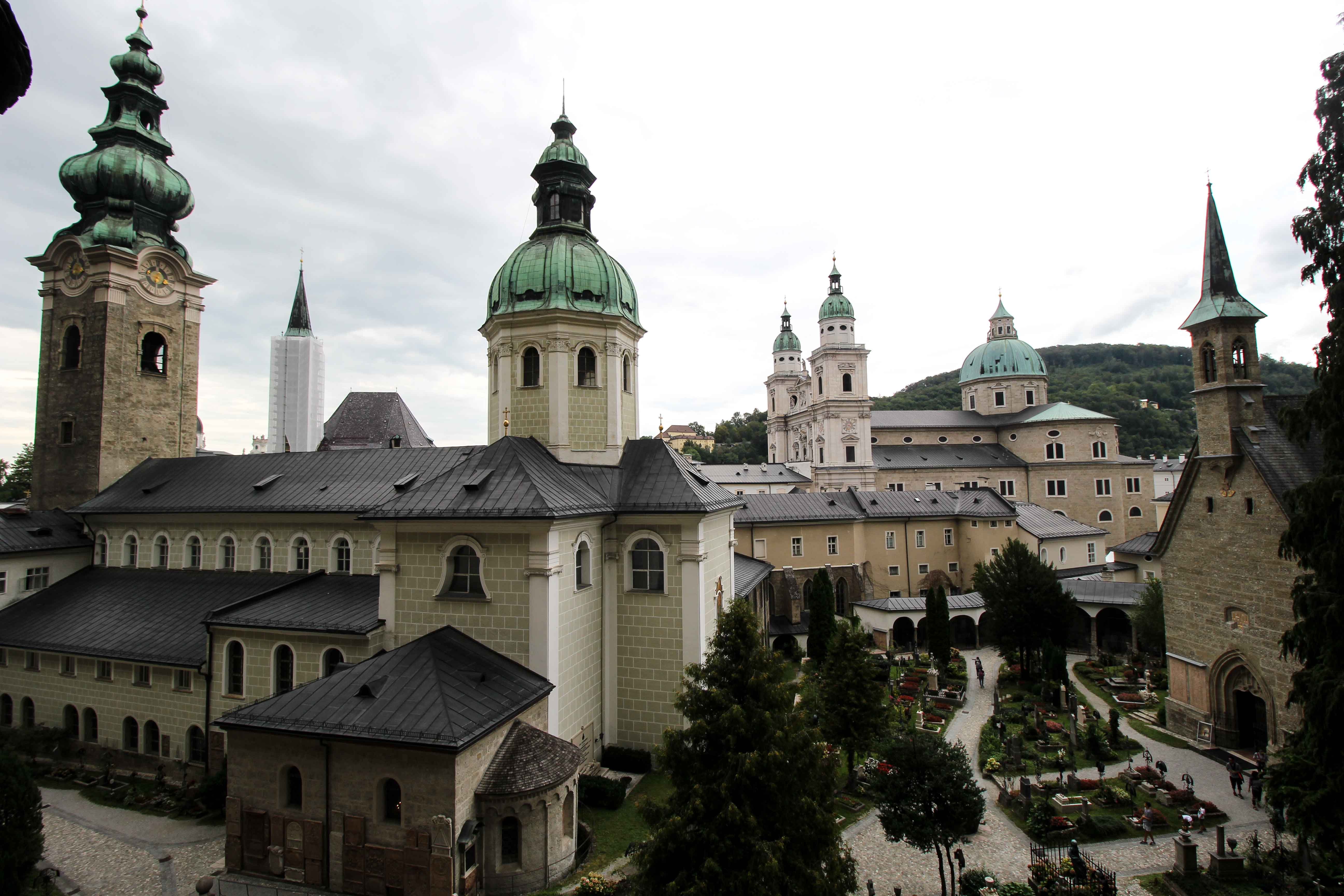 Benediktinerinnenabtei Nonnberg Aussicht Gruf Salzburg Österreich Insider Tipps Sehenswürdigkeiten Donaukreuzfahrt Arosa Reiseblog