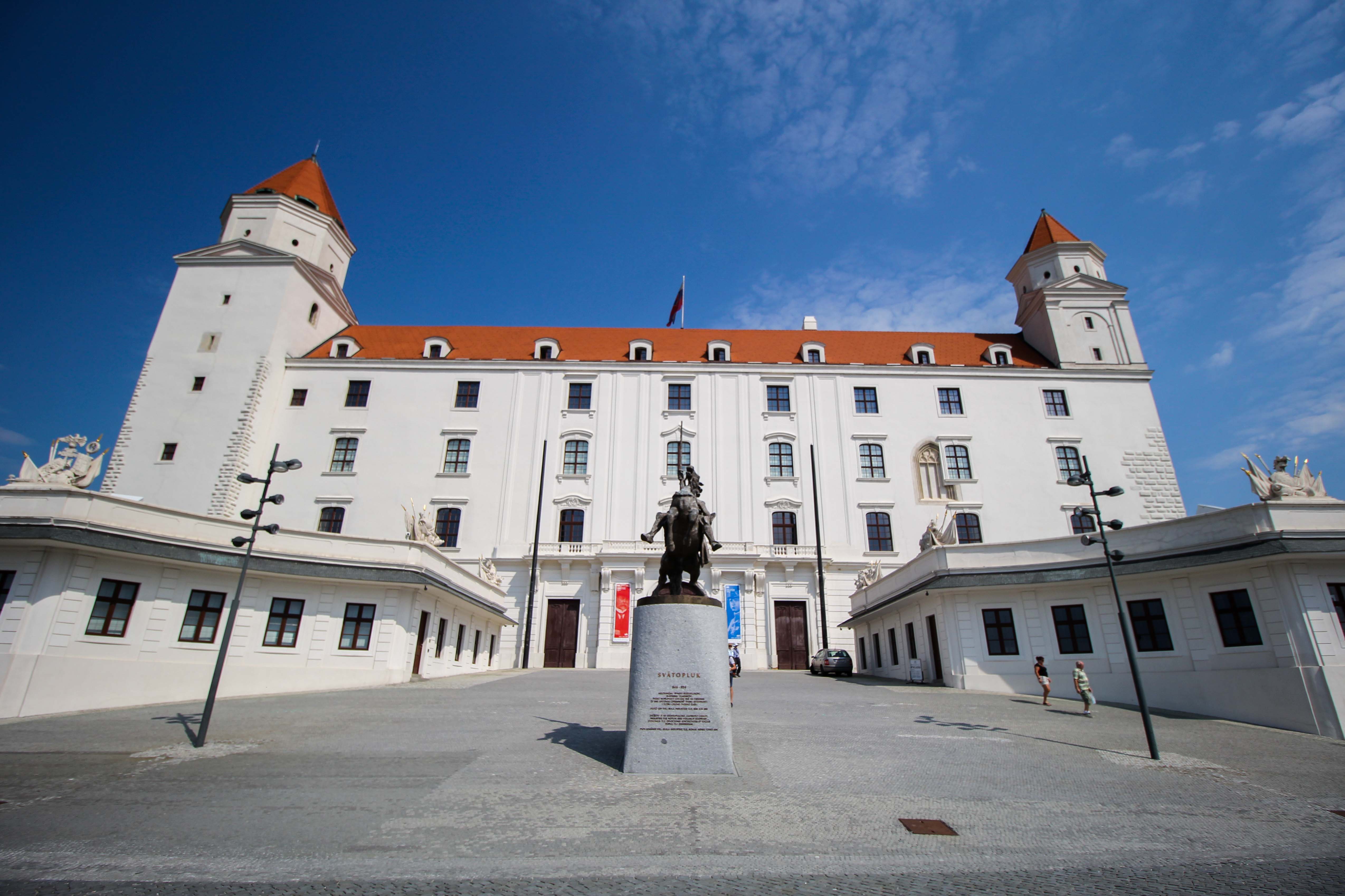 Bratislava Insider Tipps Sehenswürdigkeiten Bratislava Burg Pressburg Donaukreuzfahrt Arosa 2