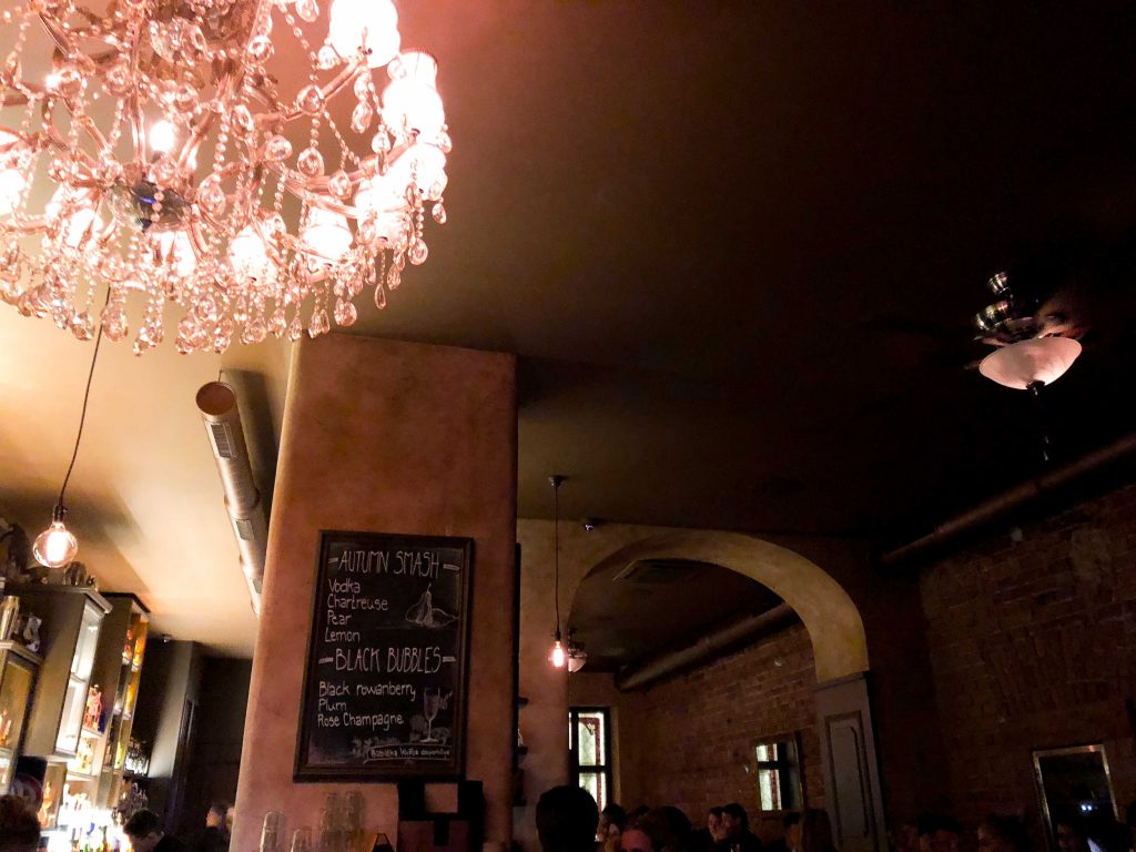 L‘Fleur Bar Insider Tipps Prag Tipps besten Bars ausgehen Restaurant Reiseblog Cocktails