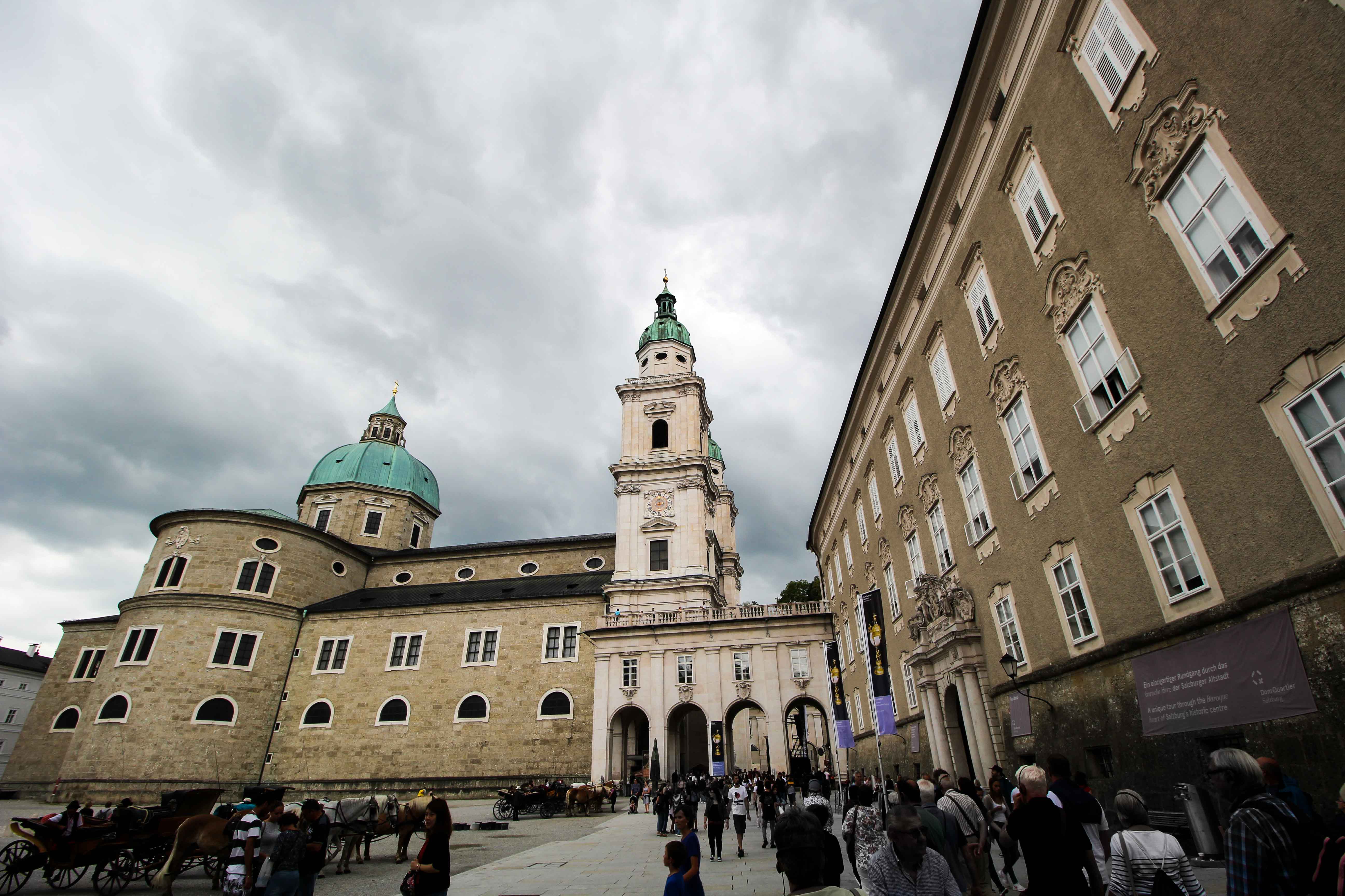 Salzburger Dom Salzburg Österreich Insider Tipps Sehenswürdigkeiten Donaukreuzfahrt Arosa Reiseblog 2