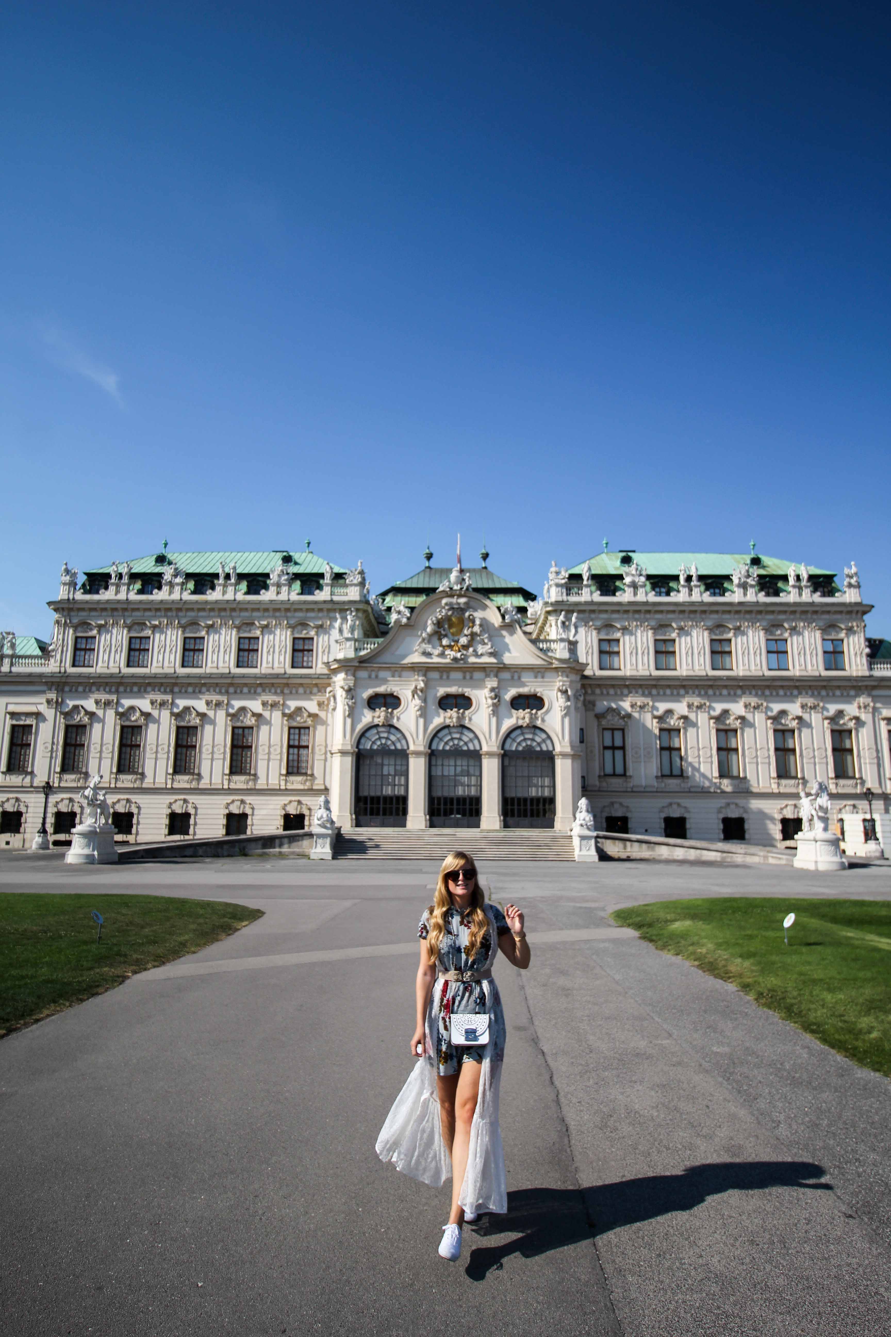 Wien Insider Tipps Sehenswürdigkeiten Schloss Belvedere Sightseeing Wien Vienna Donaukreuzfahrt Arosa Reiseblog Brinisfashionbook