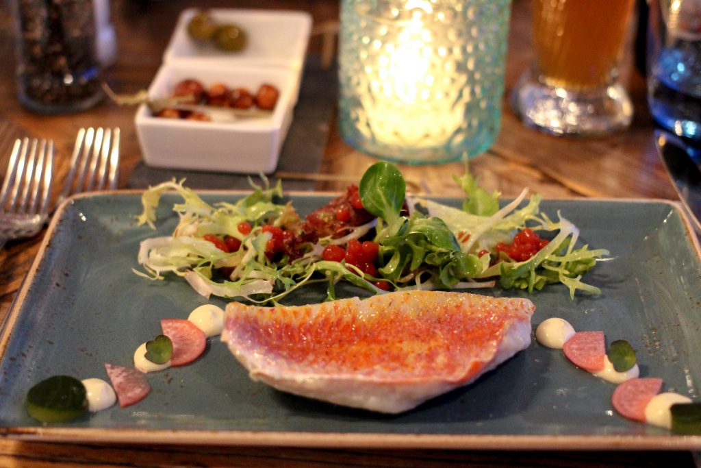 Holland Wochenendtrip Dinner in De Korenmolen Restaurant Appeltern 3 Gänge Menü Vorspeise das andere Holland Reiseblog