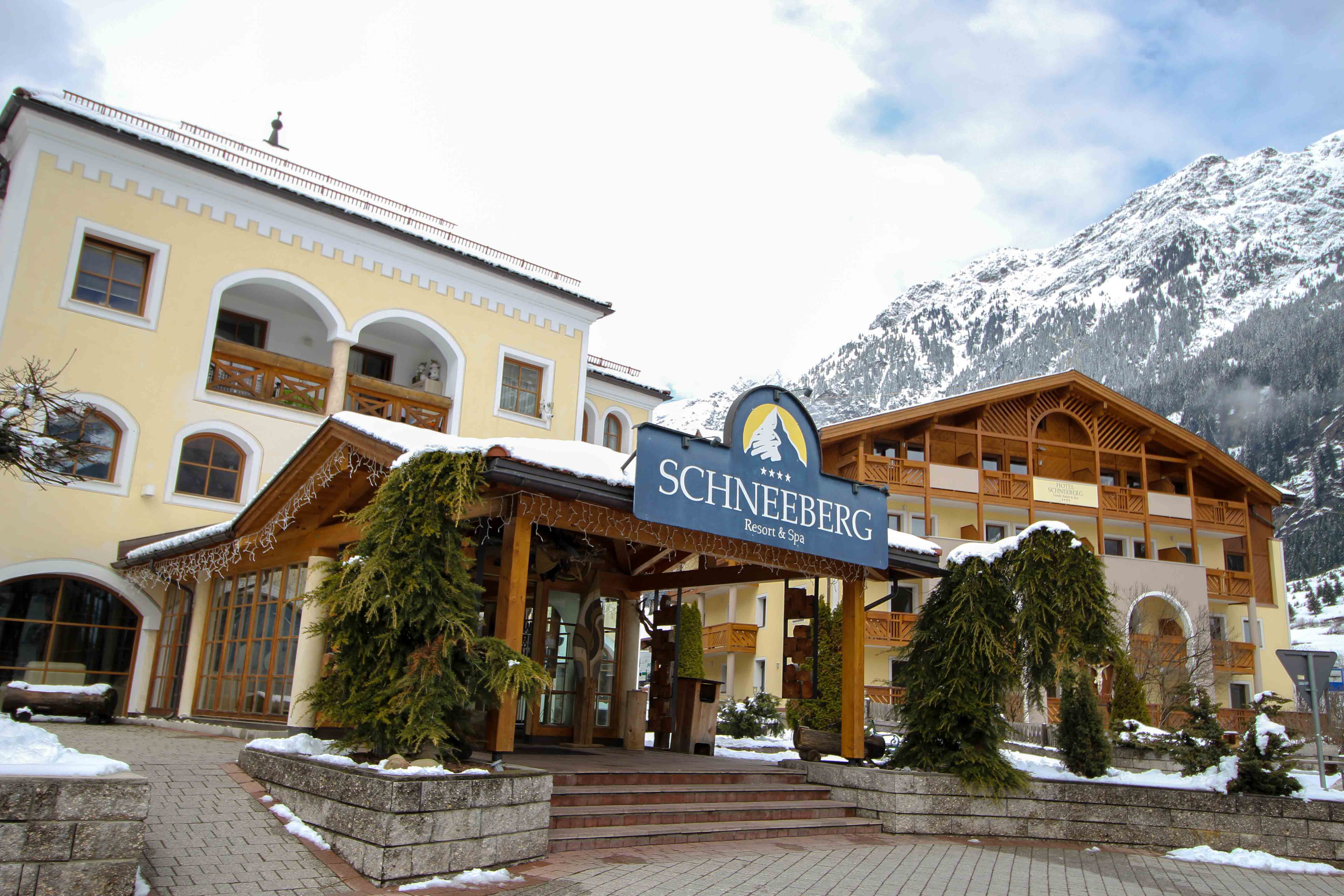 Südtirol Hotel Schneeberg Italien Wellnesshotel Reiseblog Wellnessurlaub Kurzurlaub Hotelempfehlung Skiurlaub Winterurlaub Berge