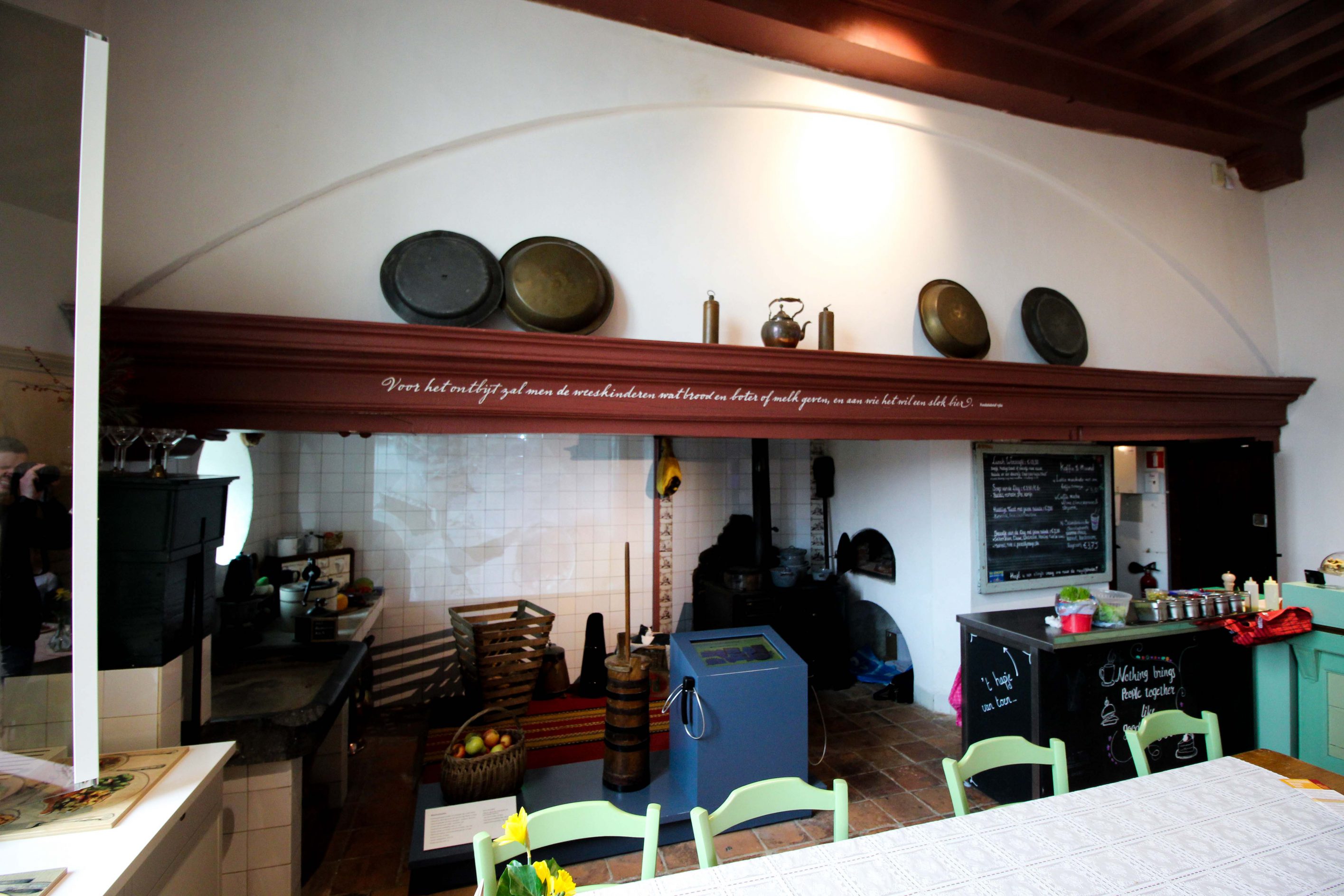 Wochenendtrip Holland Waisenhausmuseum Culemborg Elisabeth Weeshuis Museum Küche Cafe das andere Holland Reiseblog Ausflug von Deutschland