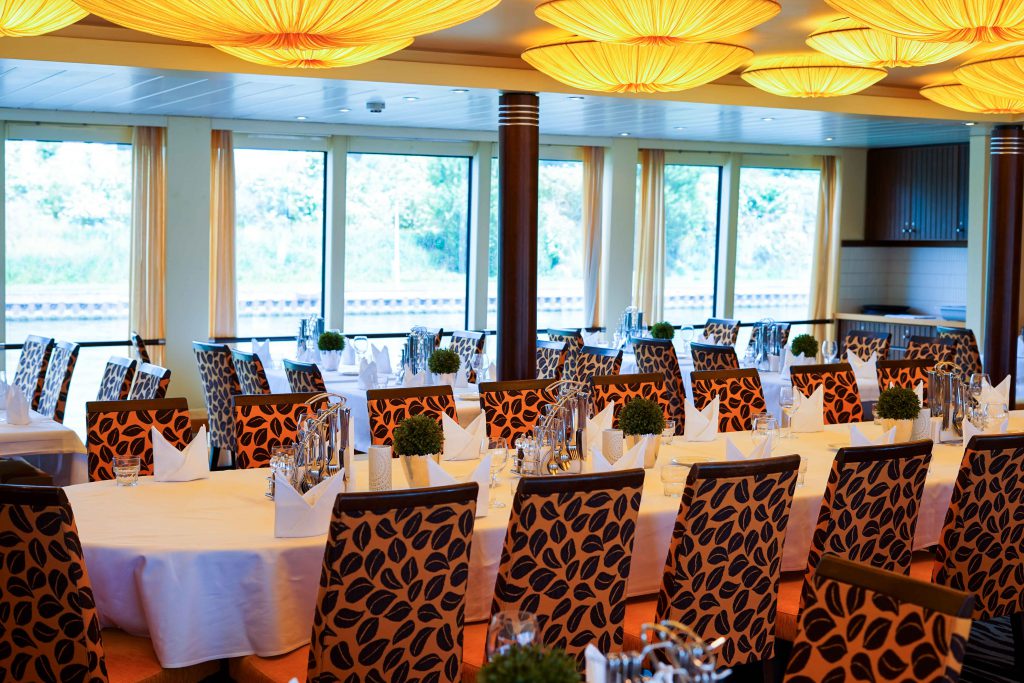 AROSA Restaurant AROSA VIVA Seine Flusskreuzfahrt Kreuzfahrtschiff Reiseblog