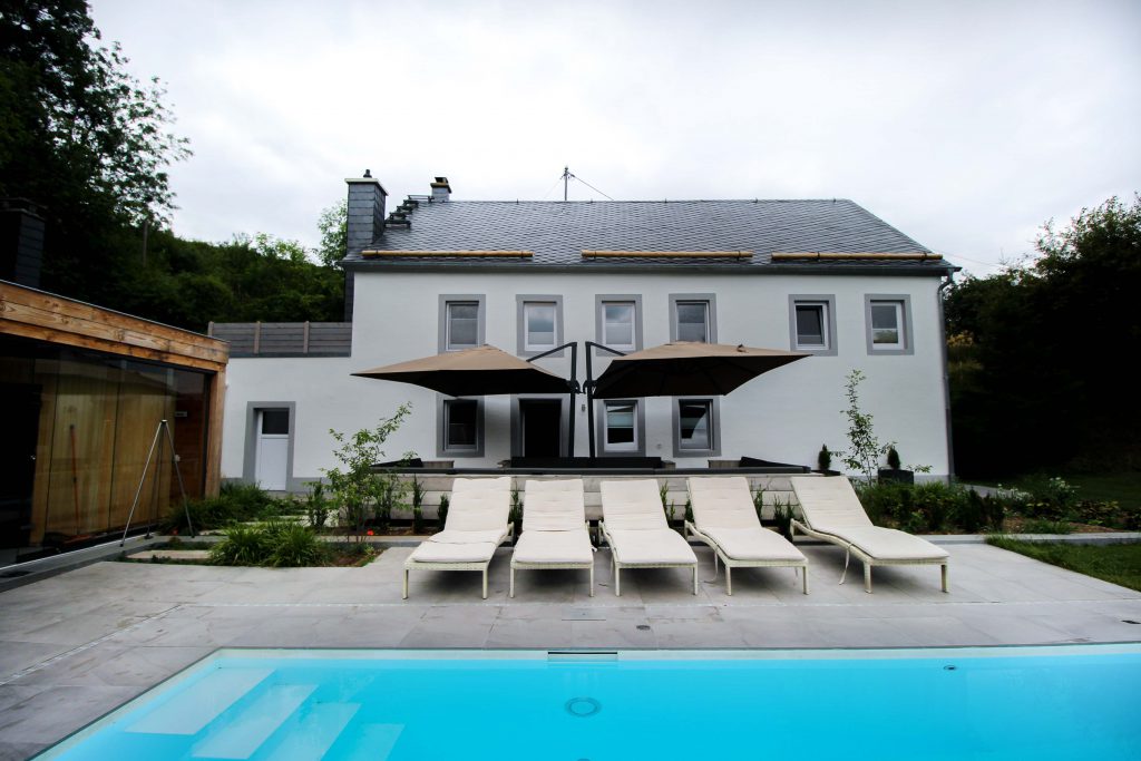 Geburtstagsfeier Location Villa Eifel Deutschland besondere Location JGA Villa mieten Muxerath Villa Steinshof Hasenhof Pool 4