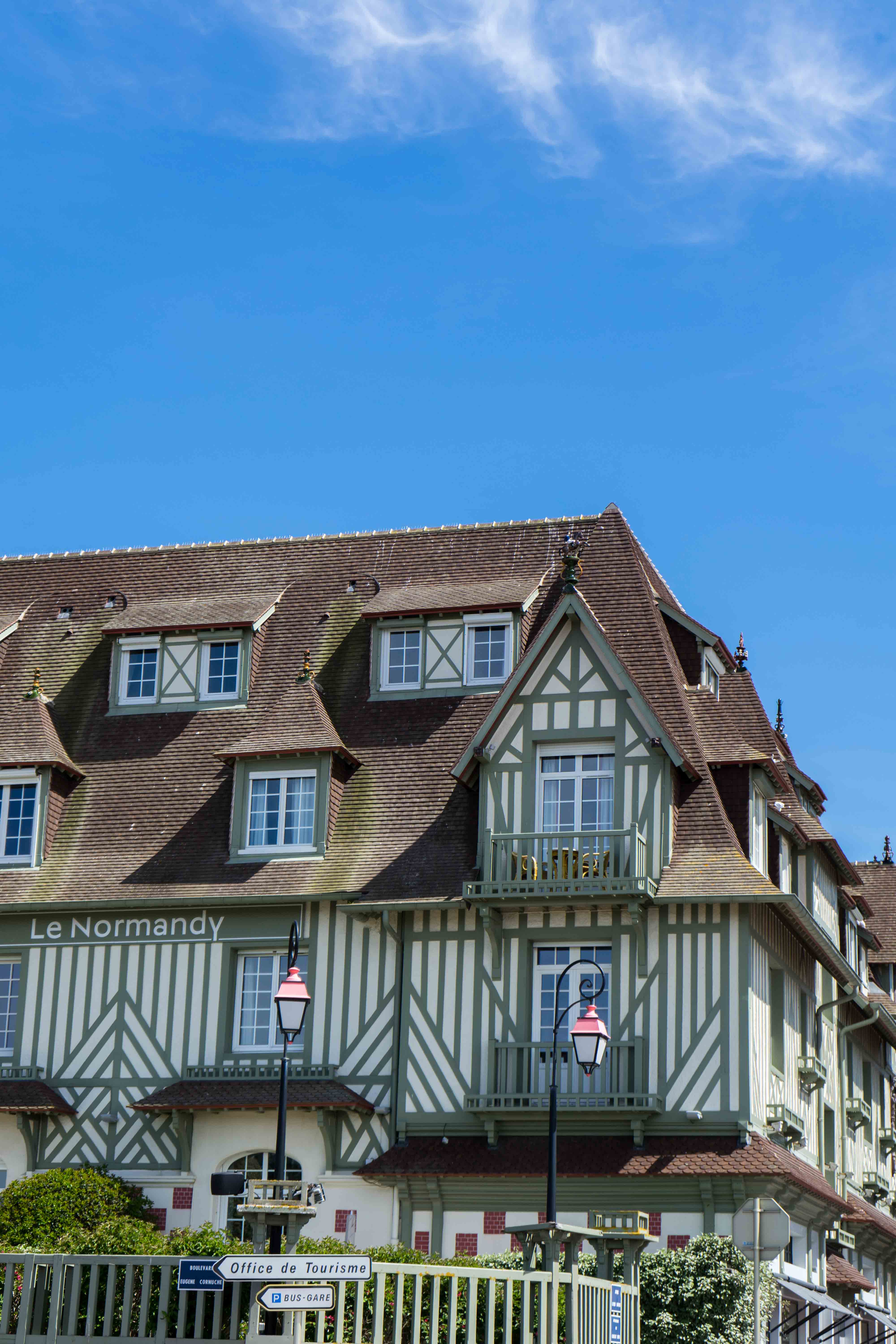 Hotel Fachwerkhaus Deauville Tipps Normandie Rundreise beste Reiseroute Seine Flusskreuzfahrt AROSA Sehenswürdigkeiten Sightseeing Reiseblog