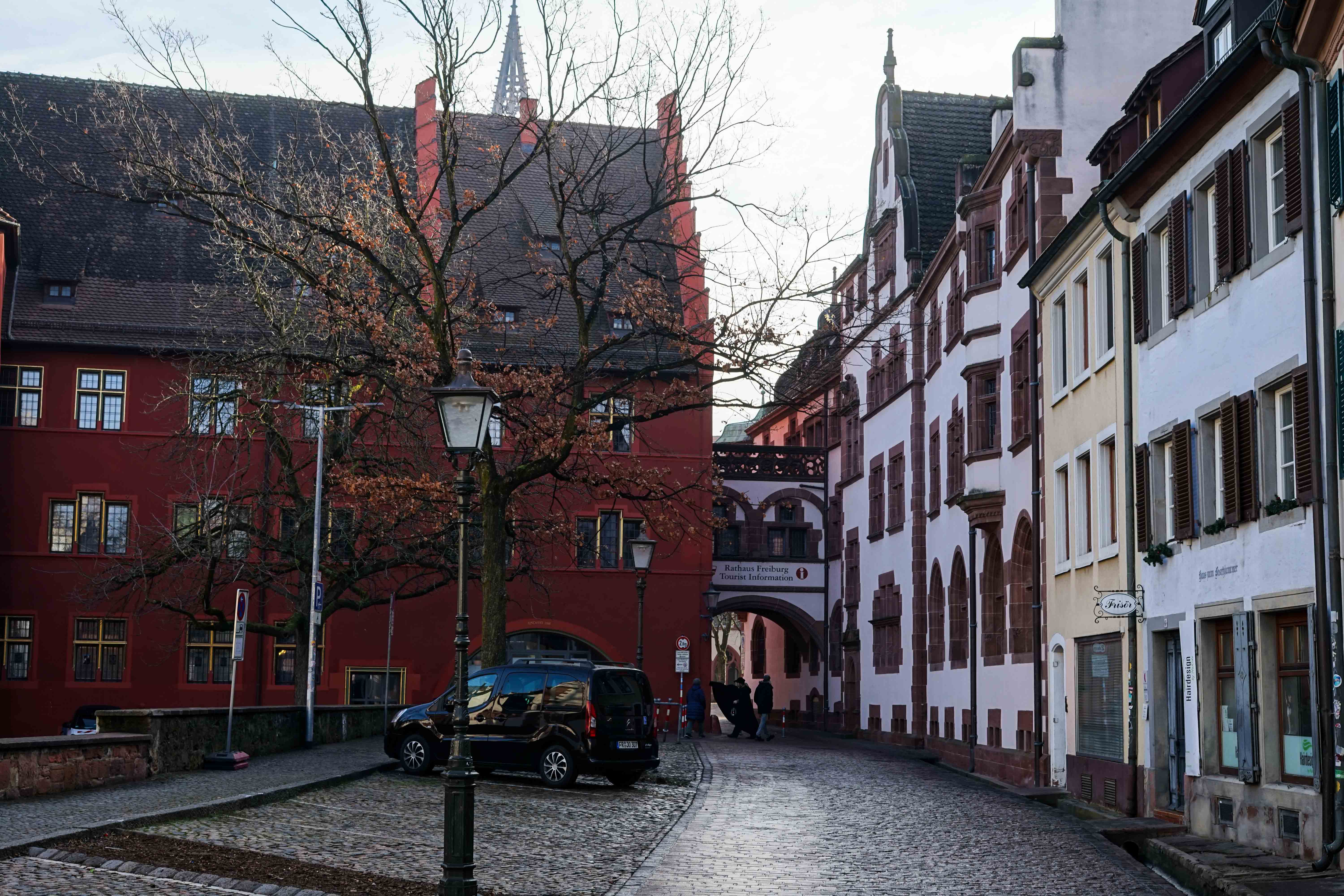 Freiburg Sehenswürdigkeiten Wochenendtrip Freiburg Altstadt altes Rathaus Reiseblog Freiburg Tipps