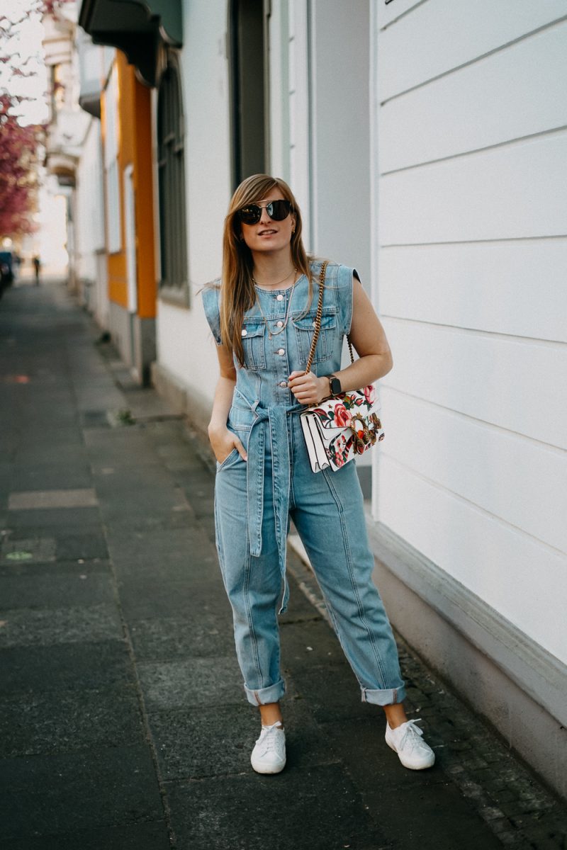 Jeans Jumpsuit im Frühling BrinisFashionBook