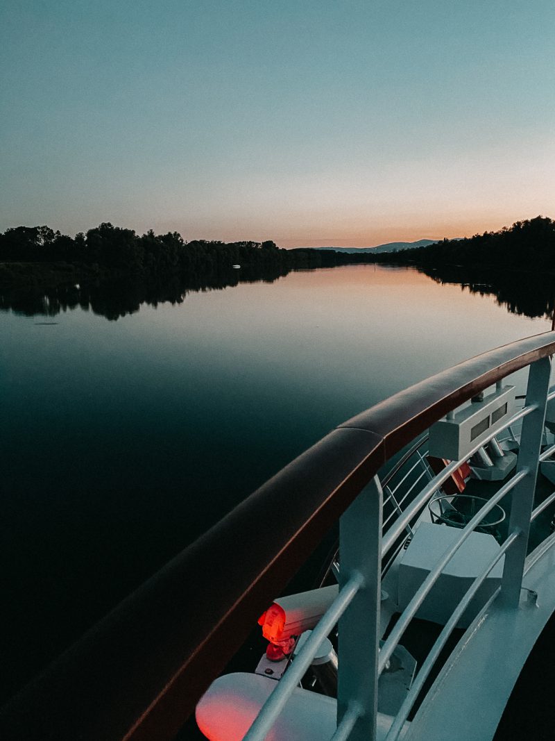 Flusskreuzfahrt Frankreich A-rosa Bella Schiff Deck Sonnenuntergang Rhône Saône entdecken