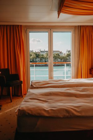 Flusskreuzfahrt Frankreich A-rosa Bella Zimmer Kabine Bett Rhône Saône