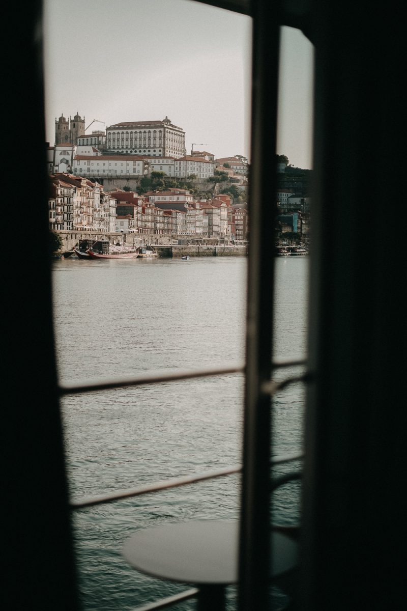 A-ROSA ALVA Flusskreuzfahrt Douro Portugal Reiseblog Suite Zimmer Ausblick Balkon Porto Tipp