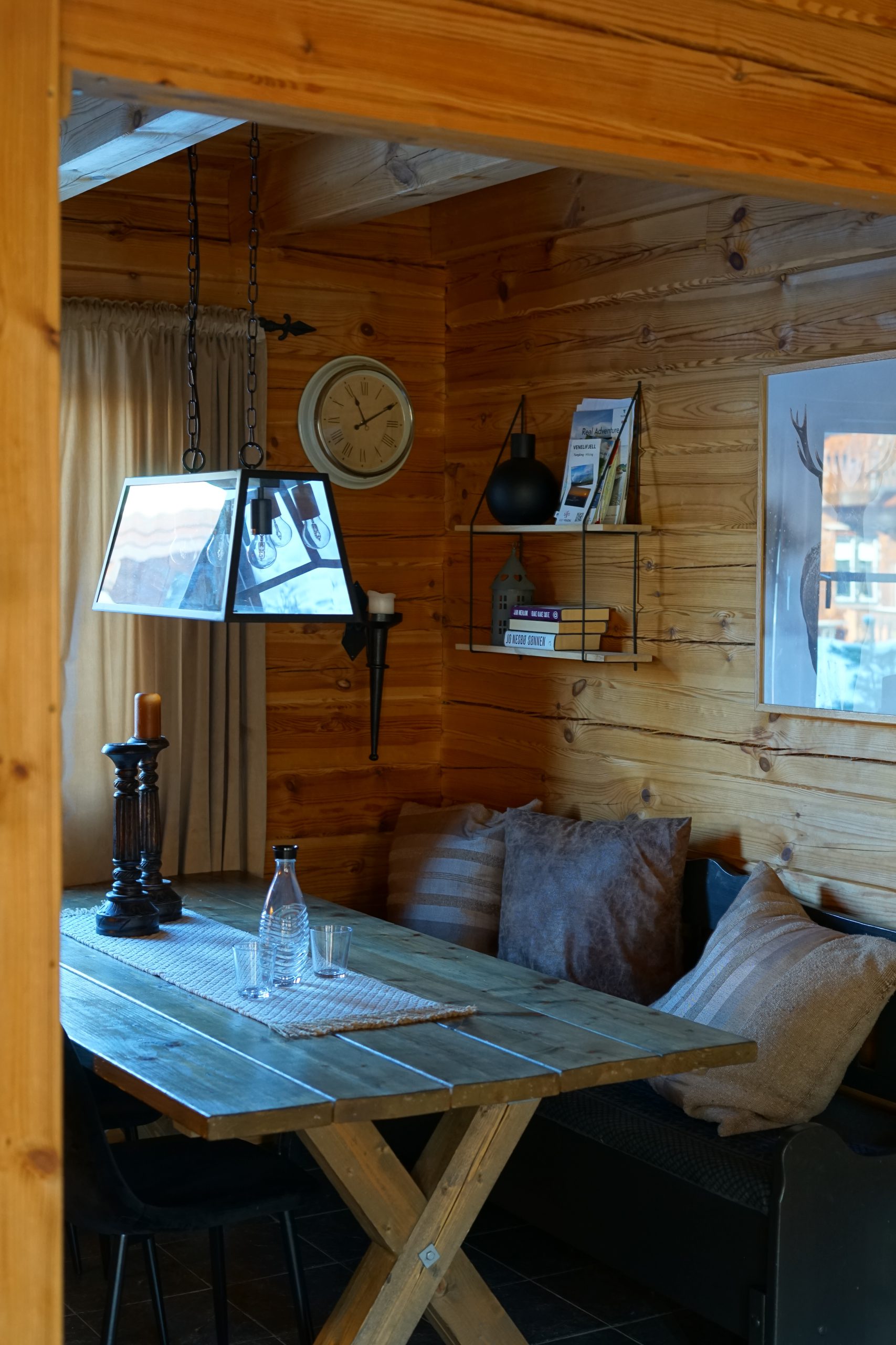 Airbnb Hütte Unterkunft Norwegen Telemark Holzhütte Norwegen Winterurlaub Winterroute Auto Reiseblog Reisen mit Hund Tipps 3