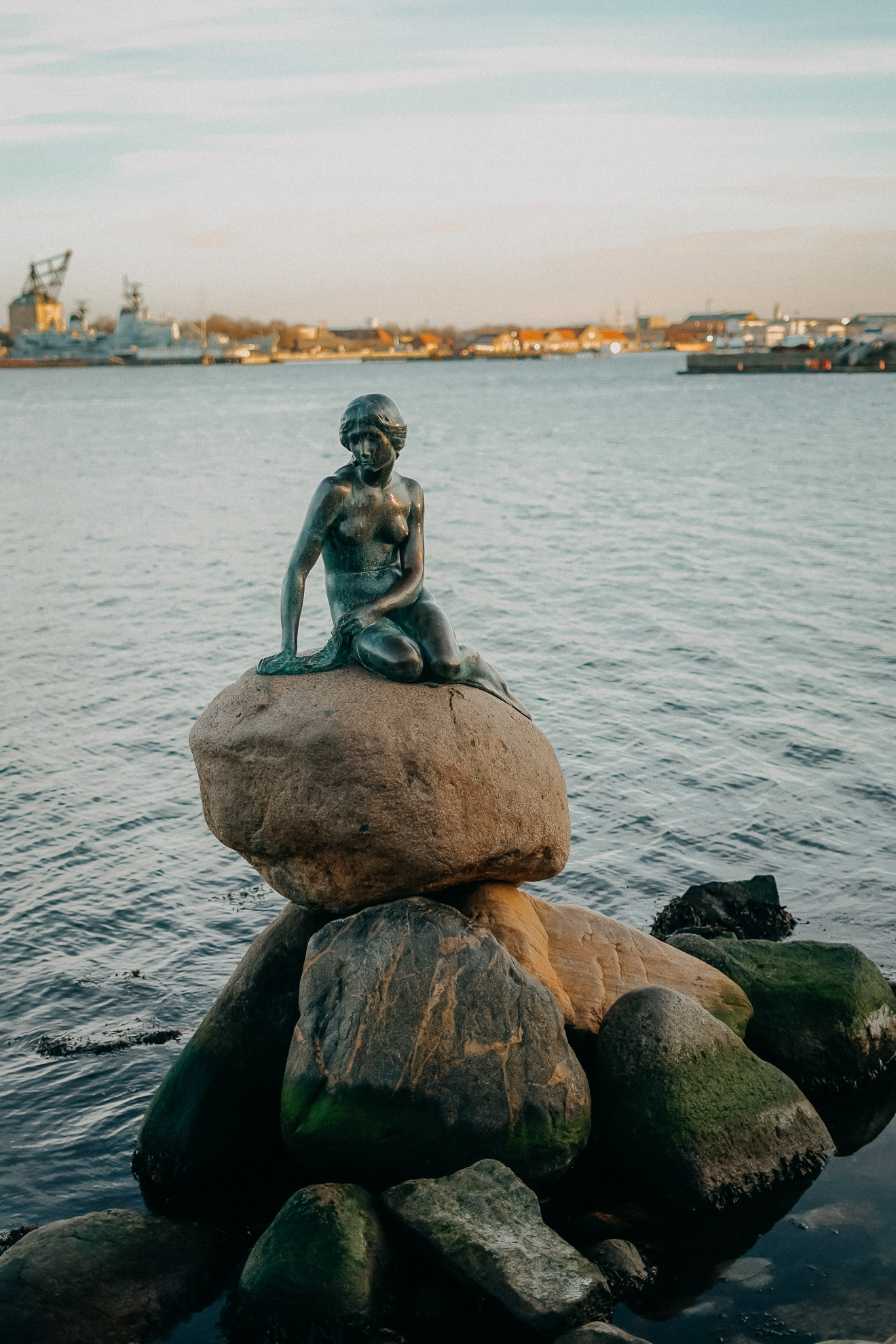 Norwegen Winterurlaub Winterroute Dänemark Kopenhagen Sightseeing mit Hund Meerjungfrau Reiseblog Reisen mit Hund Tipps