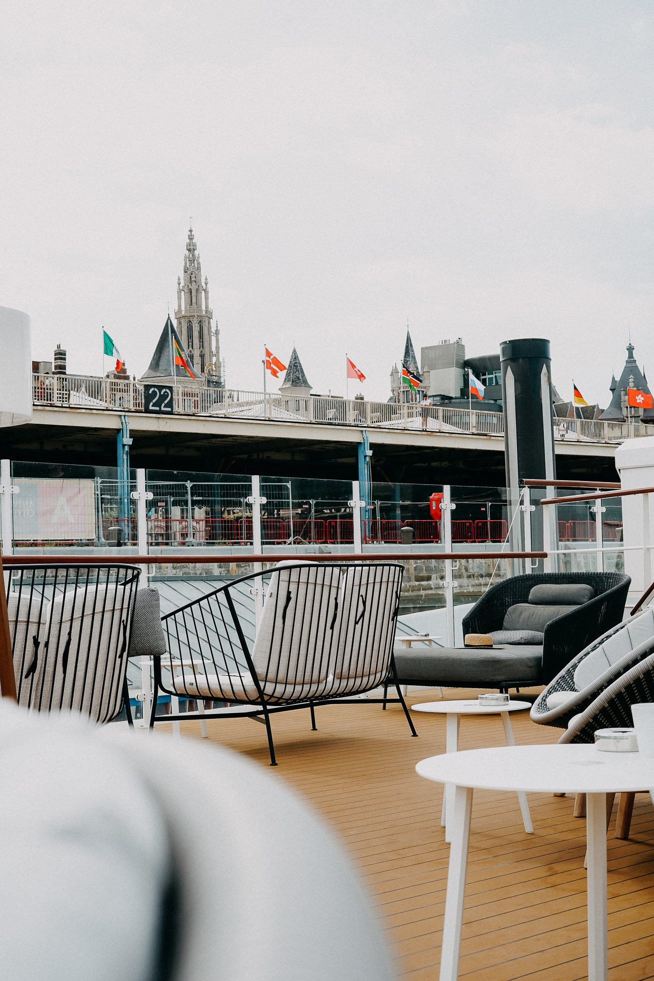 A-ROSA SENA Flusskreuzfahrt Rhein Lounge Sitzecke Deck Reiseblog Kreuzfahrten Europa